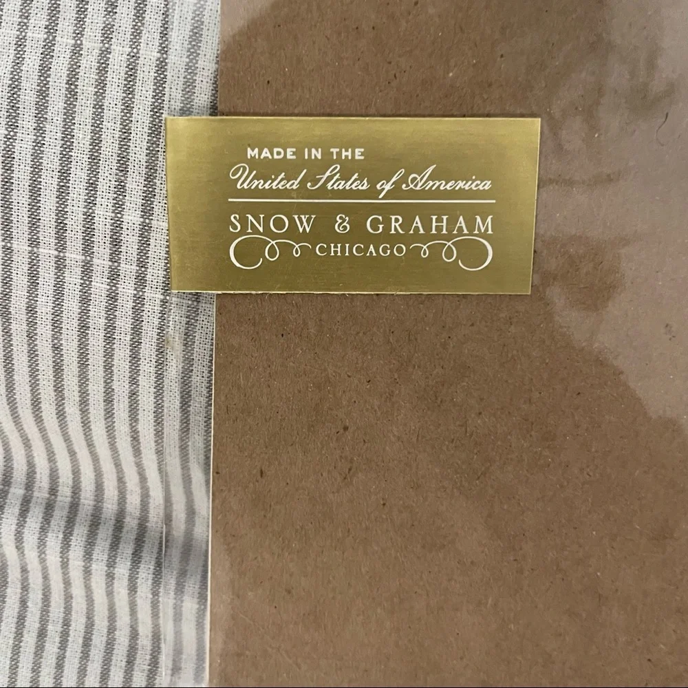 NWT - 11x14 Ebony Snow Print No. 1